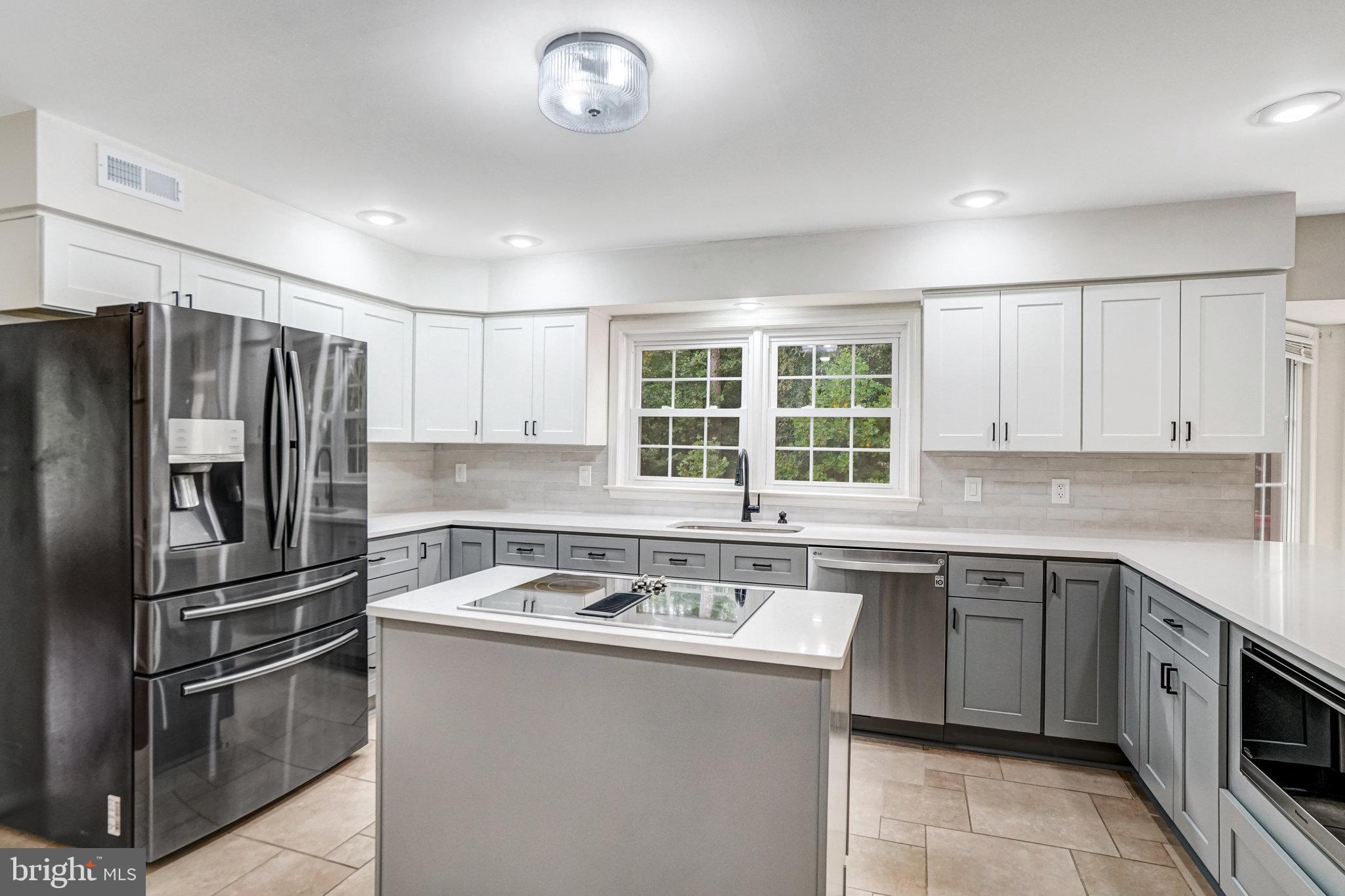 7832 Valleyfield Drive Springfield, VA 22153 - Photo 2 of 24