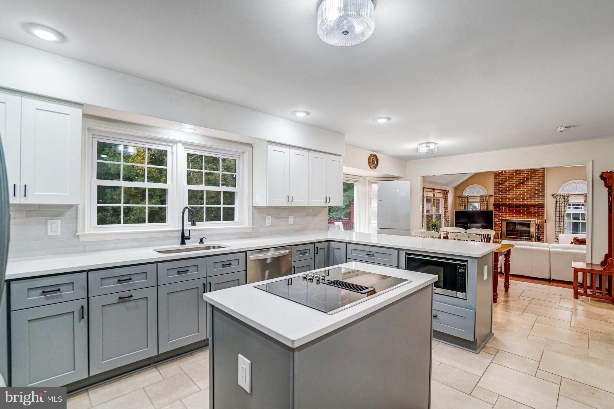 7832 Valleyfield Drive Springfield, VA 22153 - Photo 7 of 24