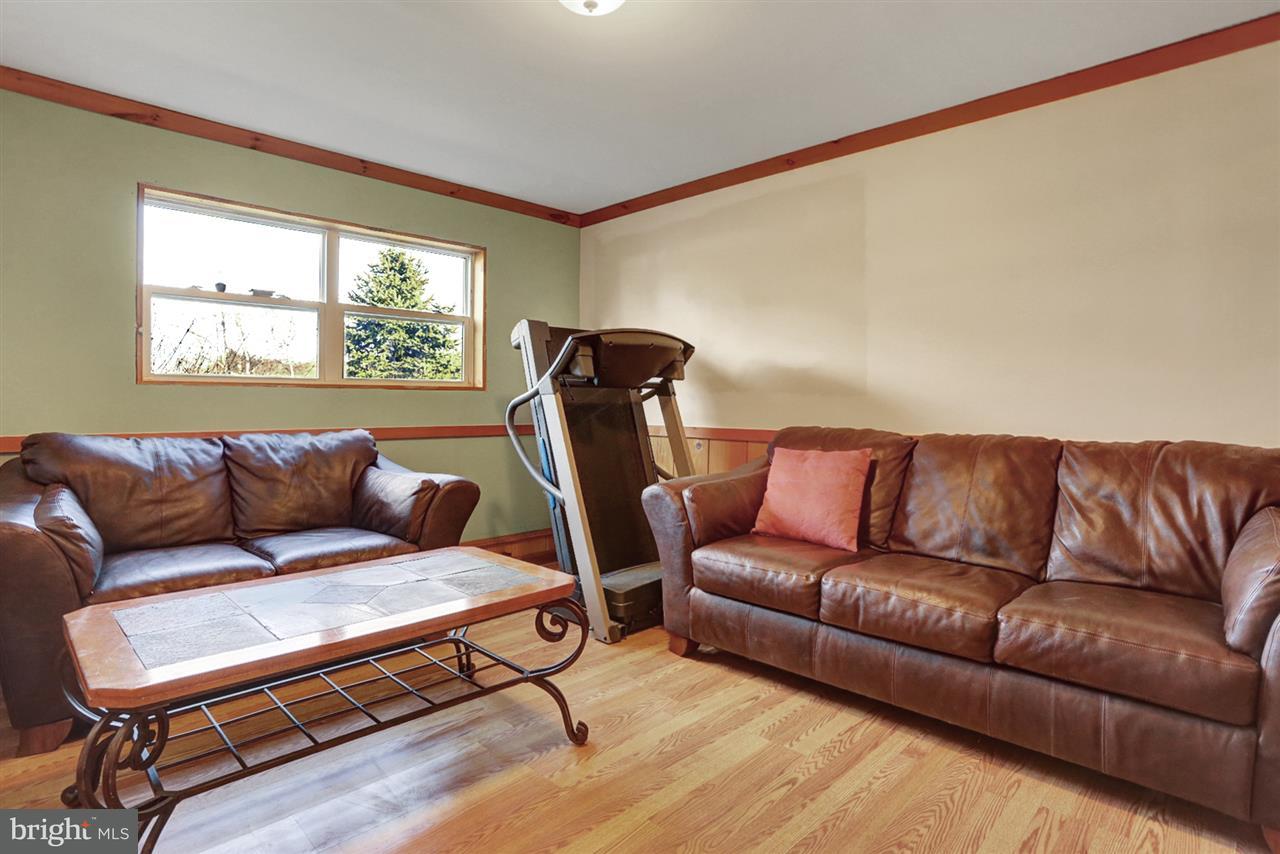 422 Crossroad School Road Carlisle, PA 17015 - Photo 19 of 24 Gallery Image 19