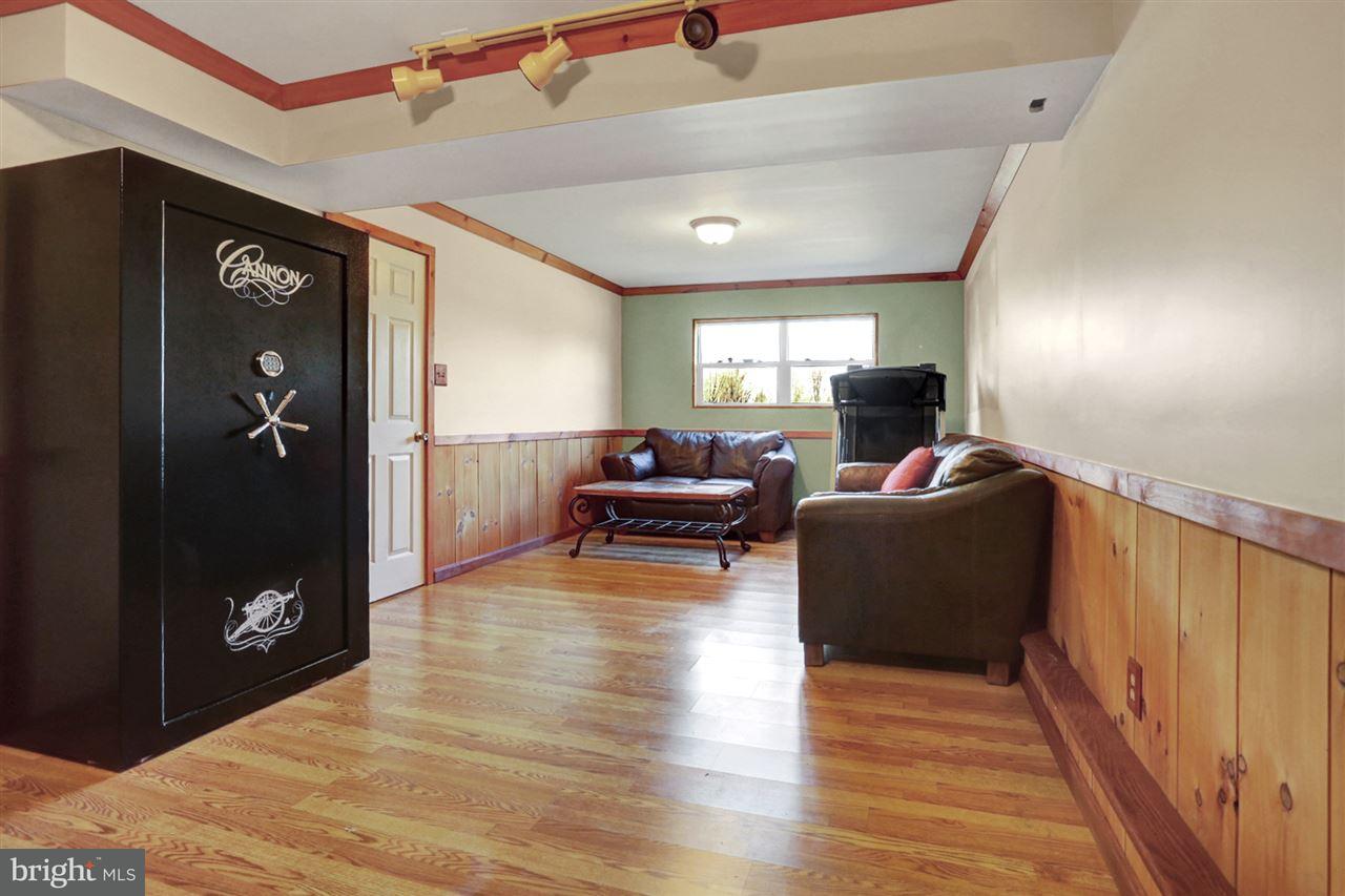 422 Crossroad School Road Carlisle, PA 17015 - Photo 20 of 24 Gallery Image 20