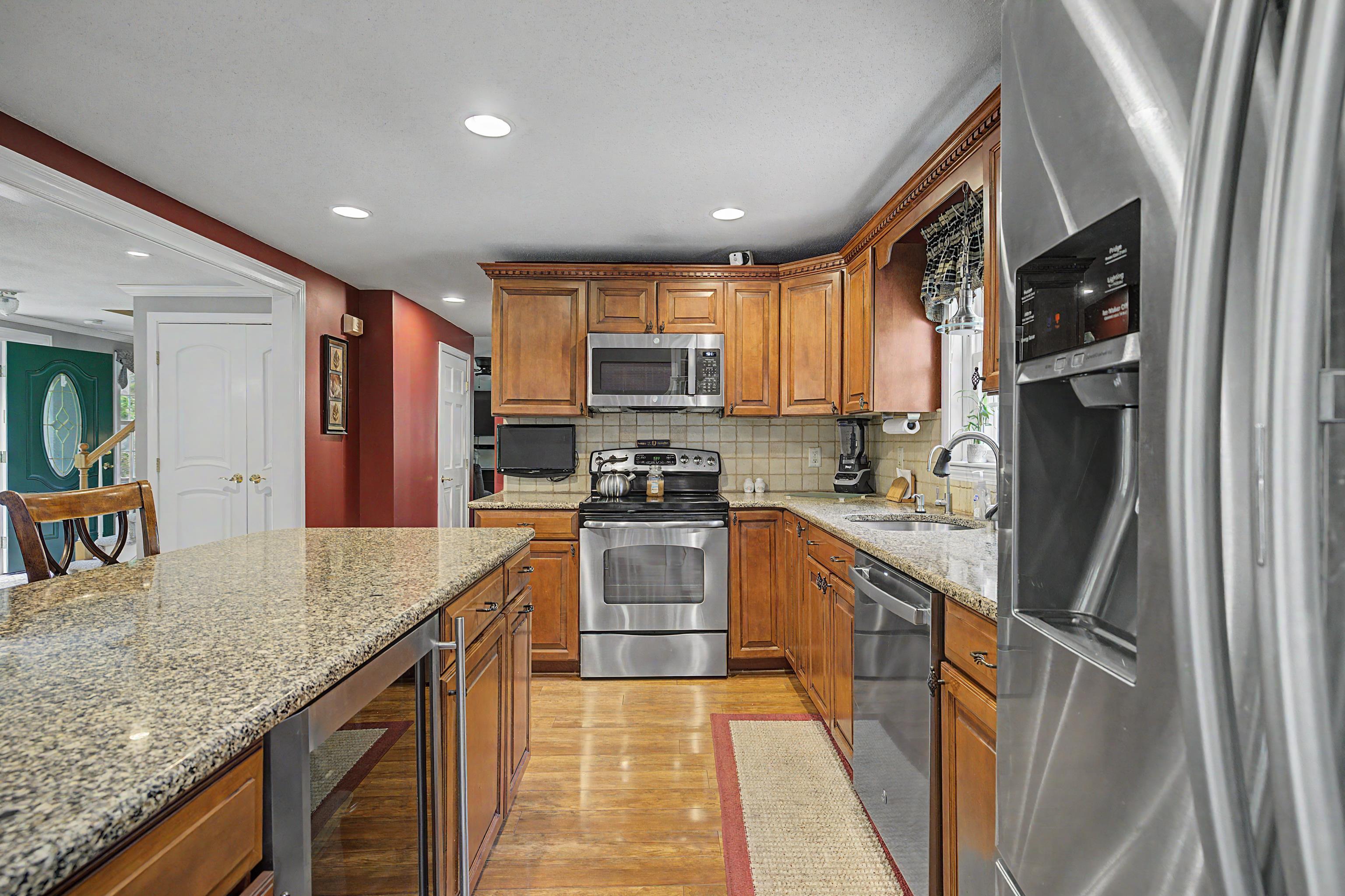 50 Webster Avenue Pelham, NH 03076 - Photo 11 of 50