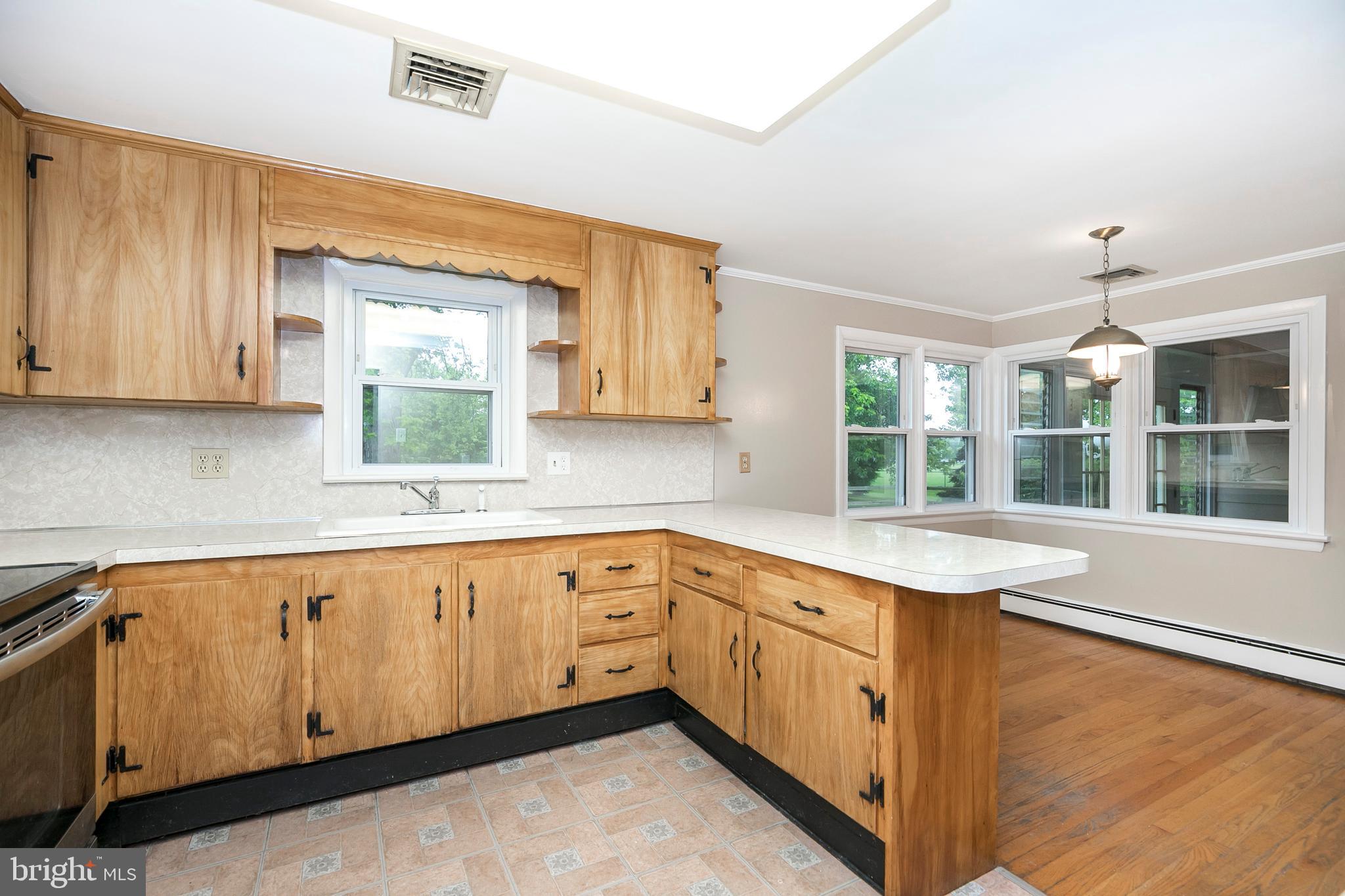100 Wells Road Spring City, PA 19475 - Photo 18 of 33 Kitchen