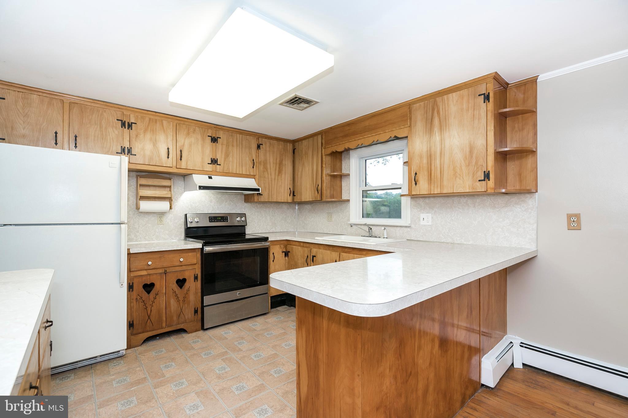 100 Wells Road Spring City, PA 19475 - Photo 19 of 33 Kitchen