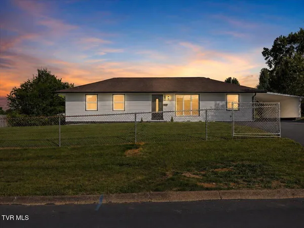 $305,500 | 621 Norris Avenue, Kingsport, TN 37665