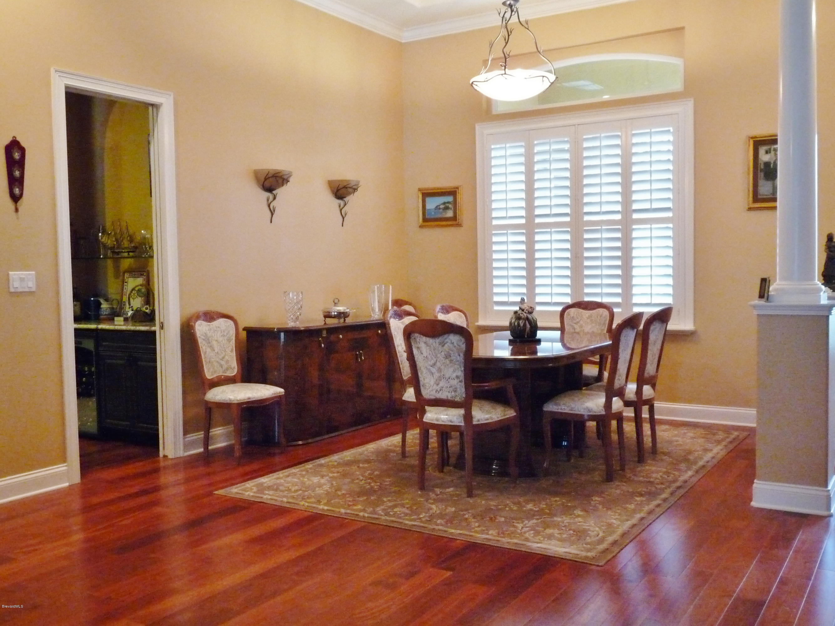 Formal Dining