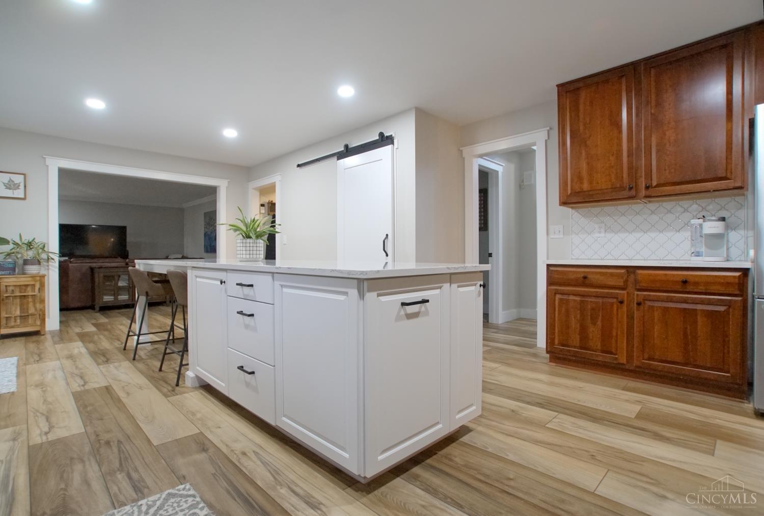 4621 Spring Valley Circle Mason, OH 45040 - Photo 12 of 65