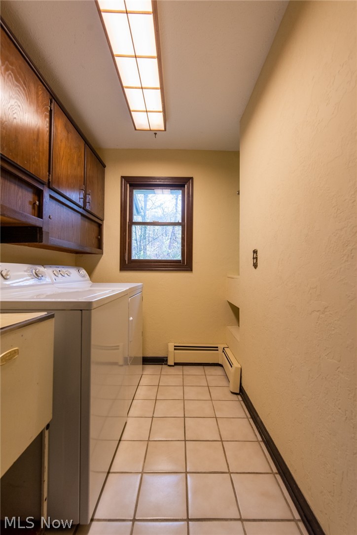 10170 Sherman Road Chardon, OH 44024 - Photo 24 of 35 First floor laundry located next to the pantry