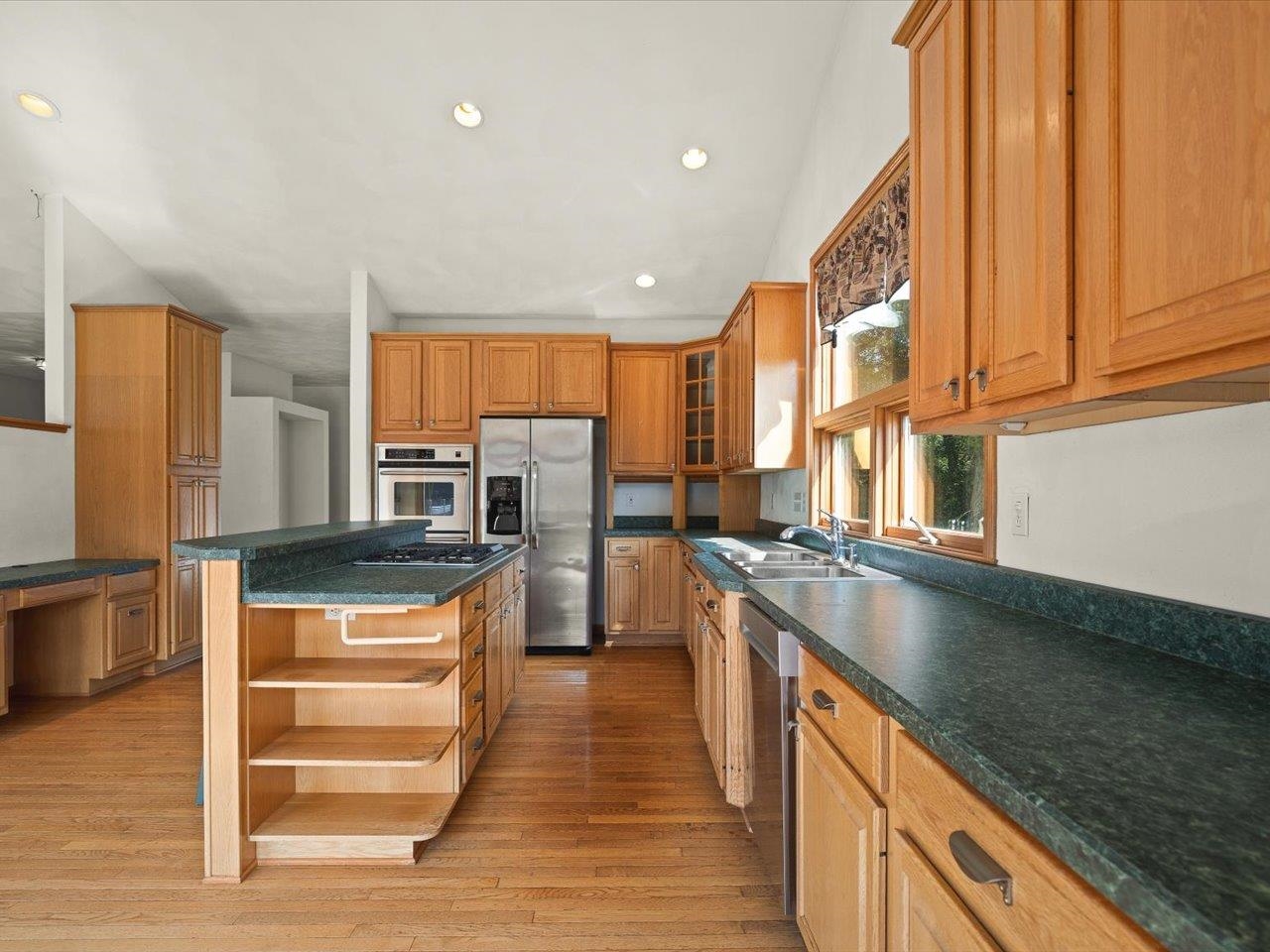 7519 Burr Oak Road Roscoe, IL 61073 - Photo 12 of 58 Gallery Image 12