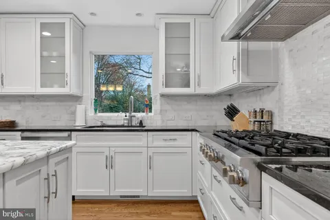$2,350,000 | 1205 Suffield Drive, McLean, VA 22101