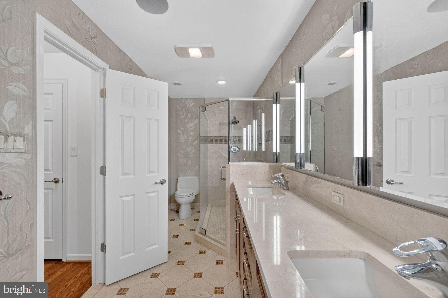 1205 Suffield Drive McLean, VA 22101 - Photo 30 of 64 primary bathroom