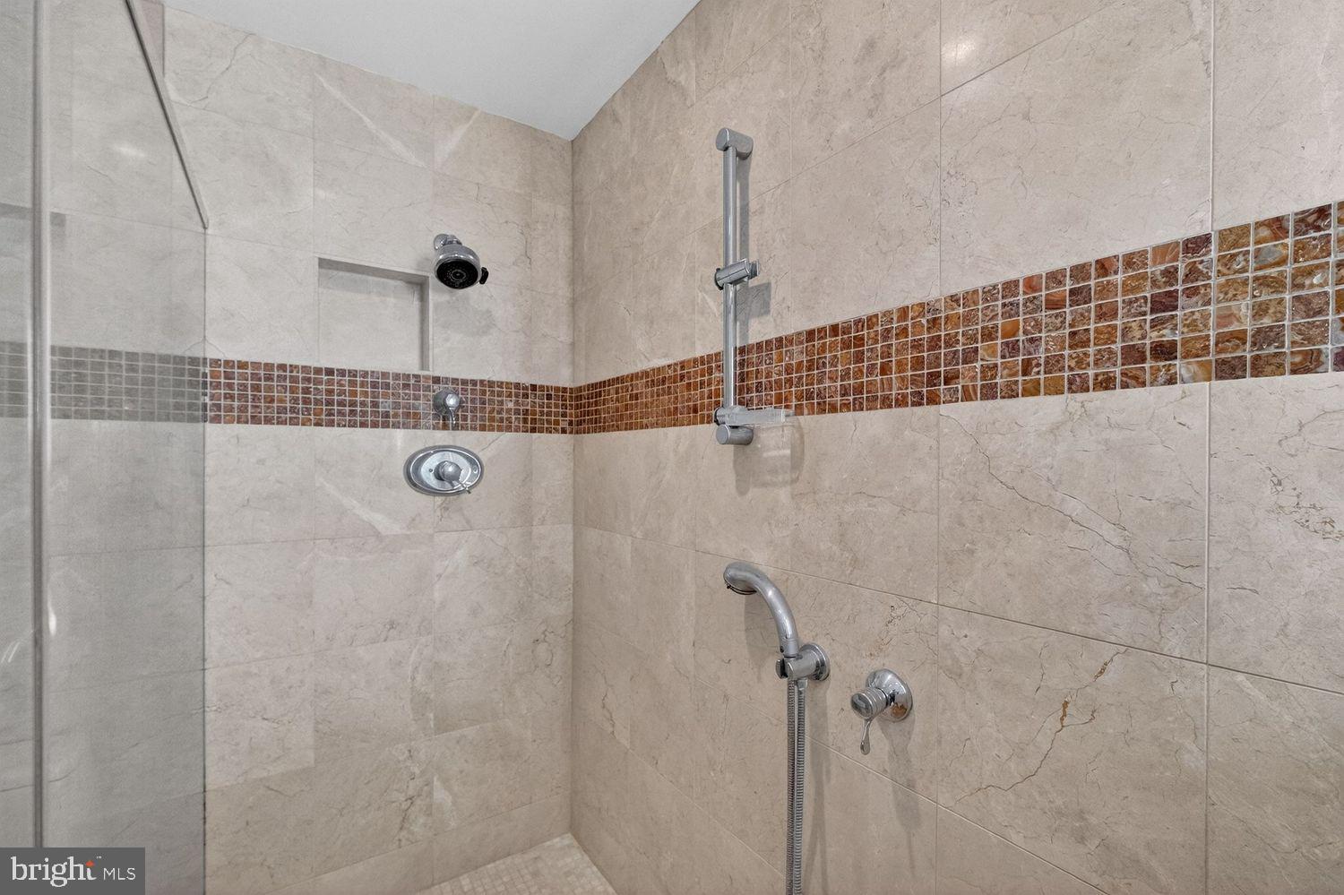 1205 Suffield Drive McLean, VA 22101 - Photo 32 of 64 primary bathroom