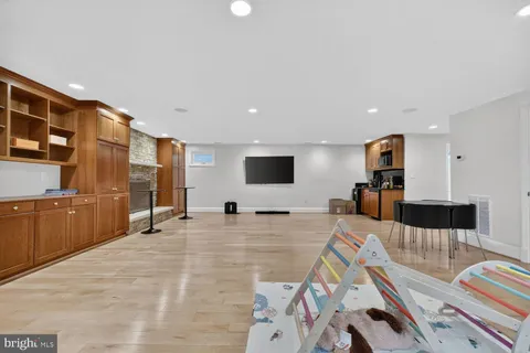 $2,350,000 | 1205 Suffield Drive, McLean, VA 22101