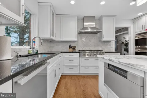 $2,350,000 | 1205 Suffield Drive, McLean, VA 22101