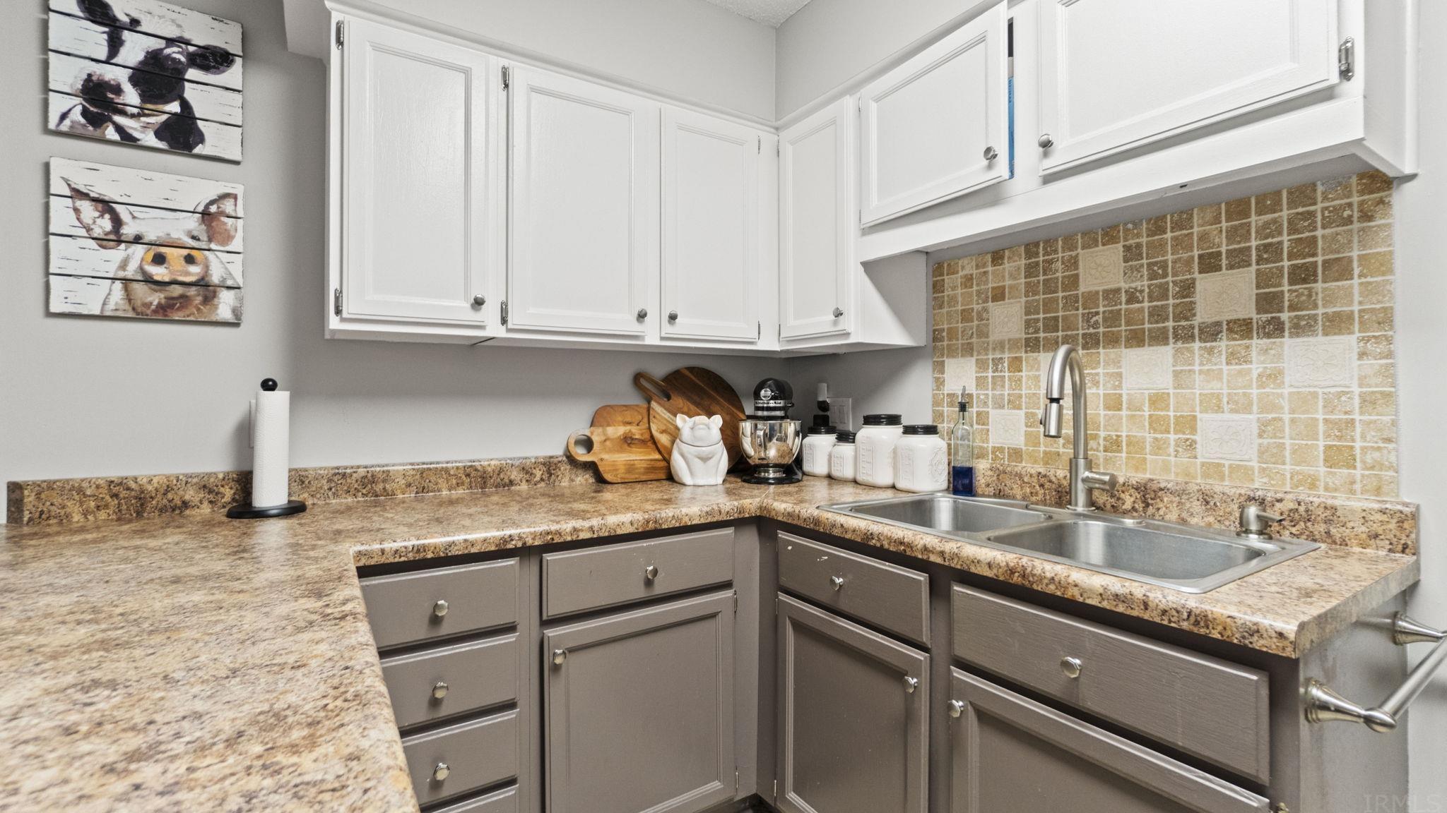 15916 Lima Road Huntertown, IN 46748 - Photo 13 of 33