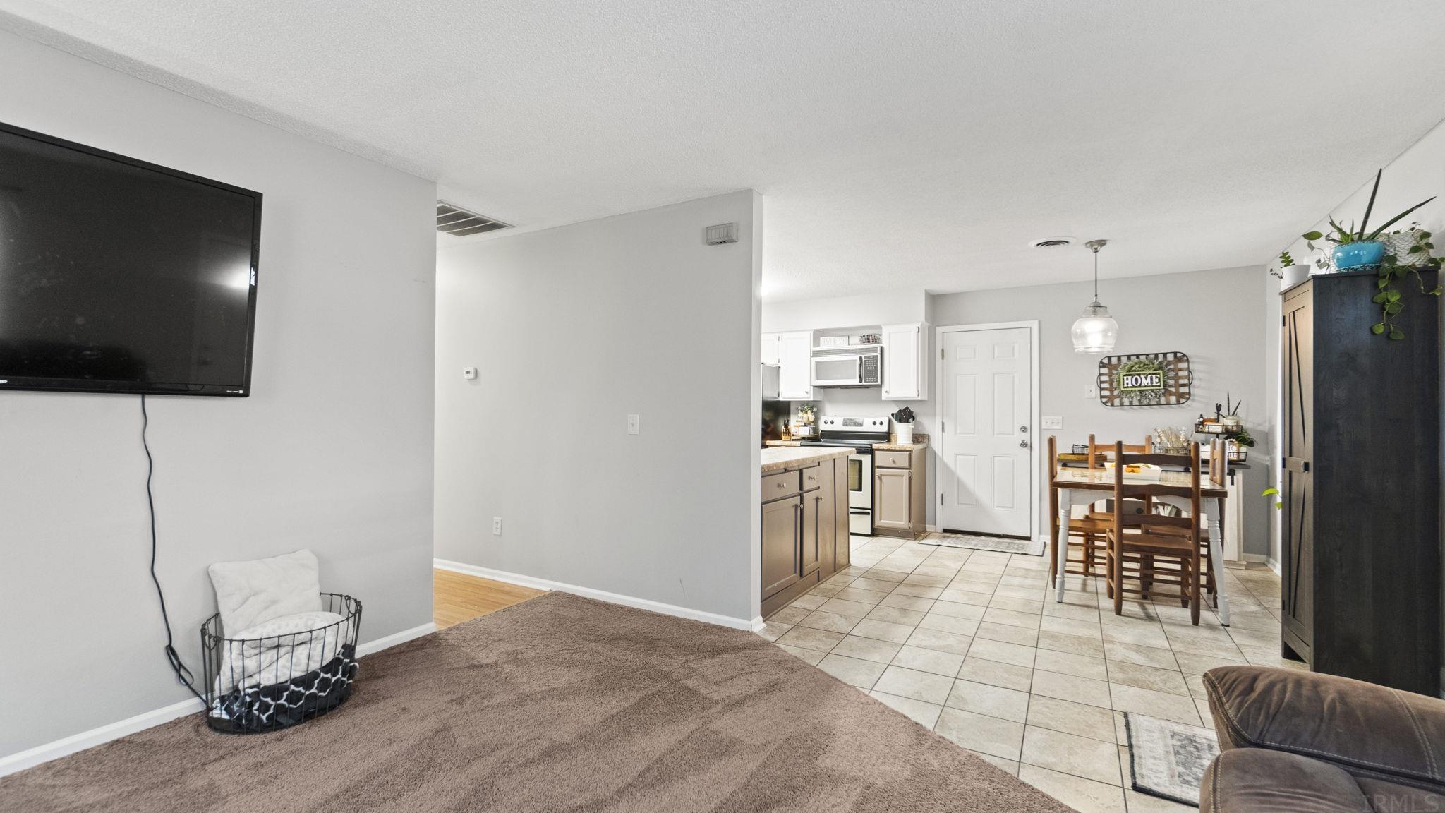 15916 Lima Road Huntertown, IN 46748 - Photo 6 of 33