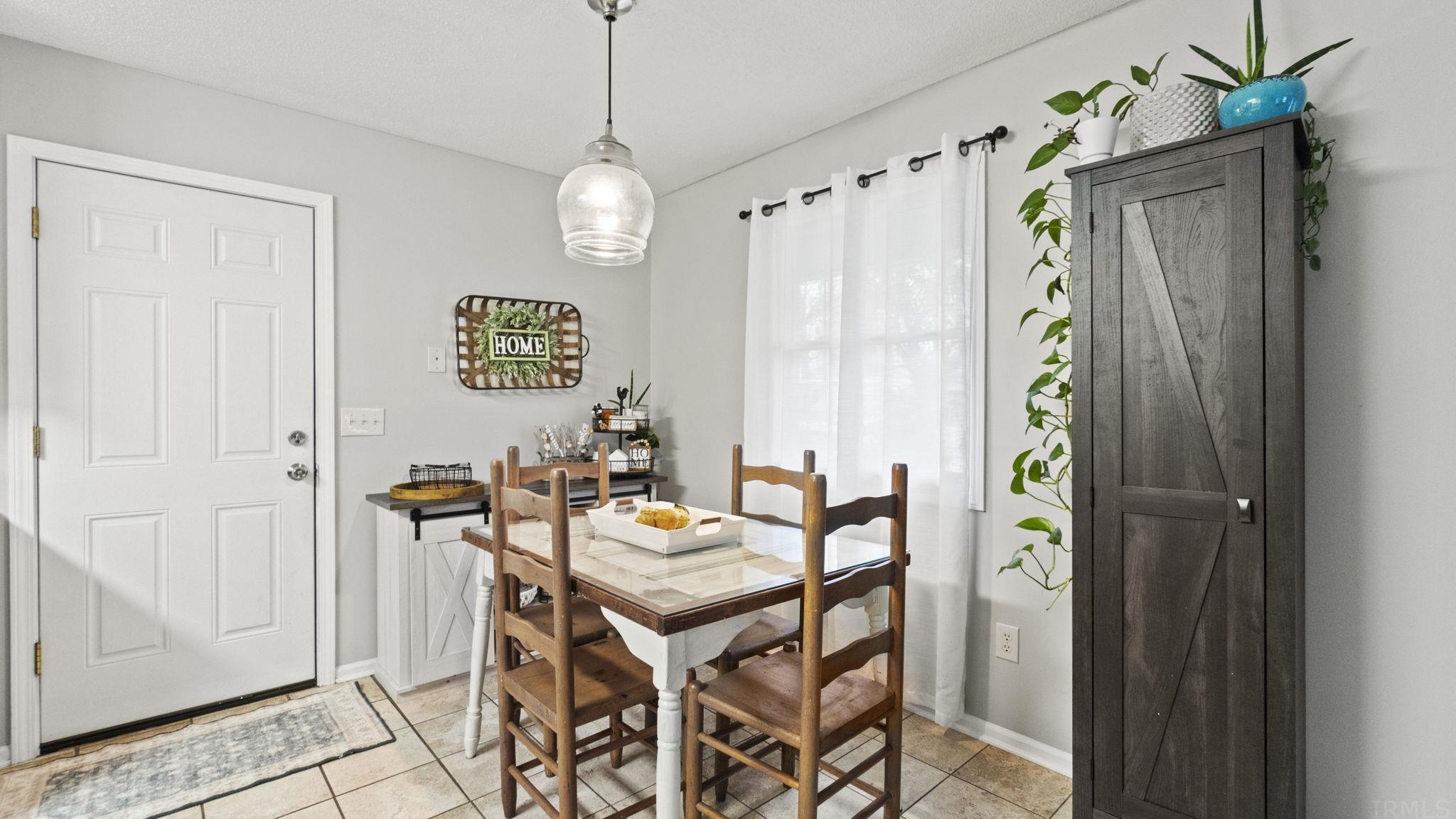 15916 Lima Road Huntertown, IN 46748 - Photo 7 of 33