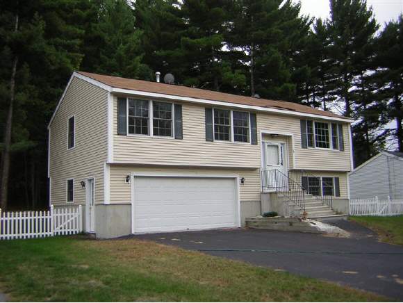 25 Delaware Road Nashua, NH 03062 - Photo 1 of 1