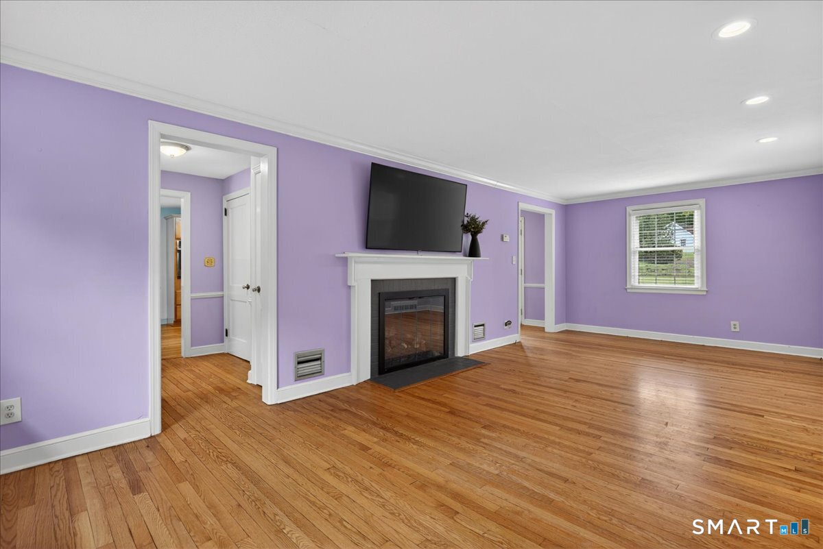 1006 King Road Cheshire, CT 06410 - Photo 11 of 40