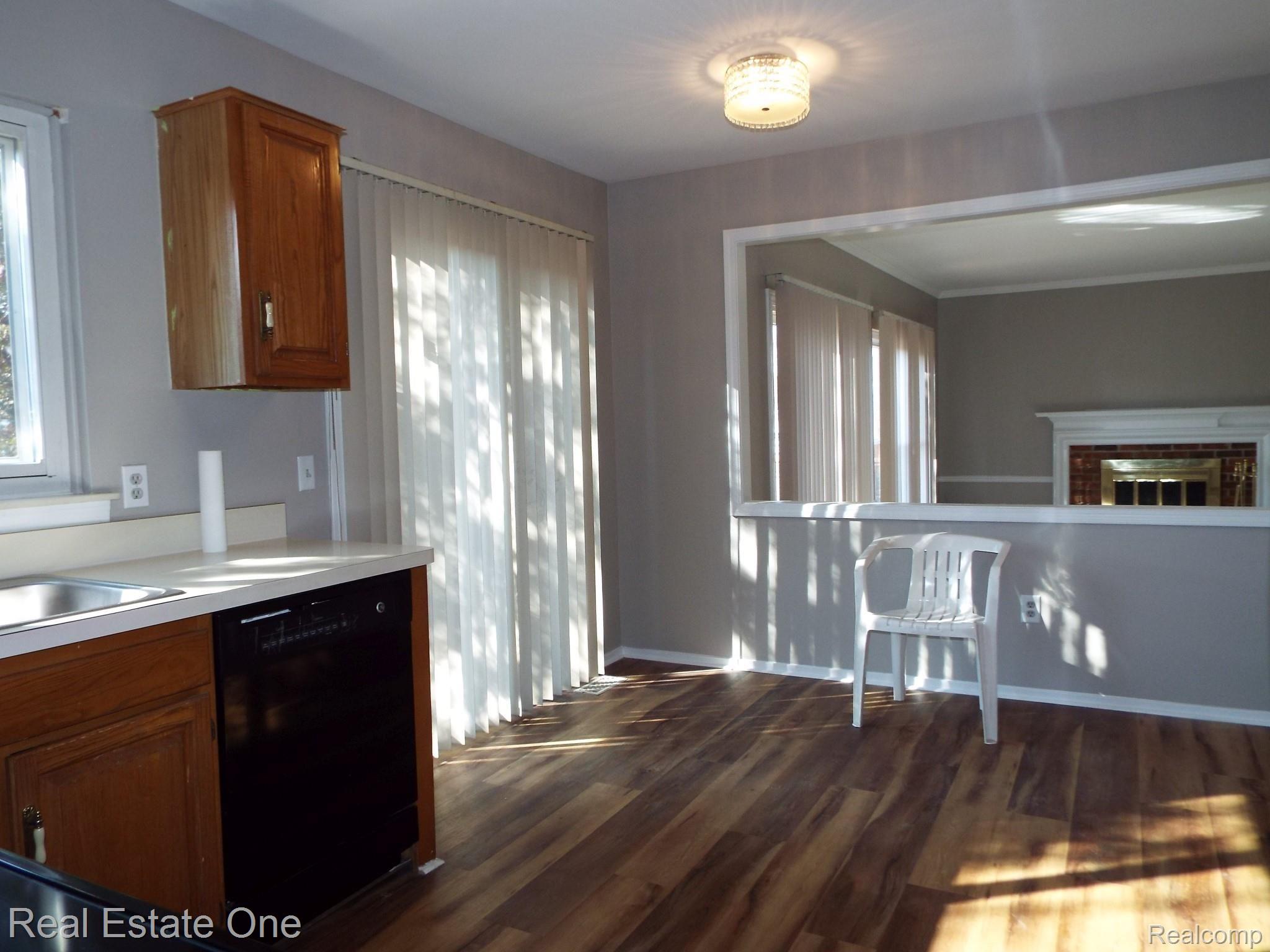 44937 Lemont Road Canton, MI 48187 - Photo 9 of 43 dining to nook.JPG