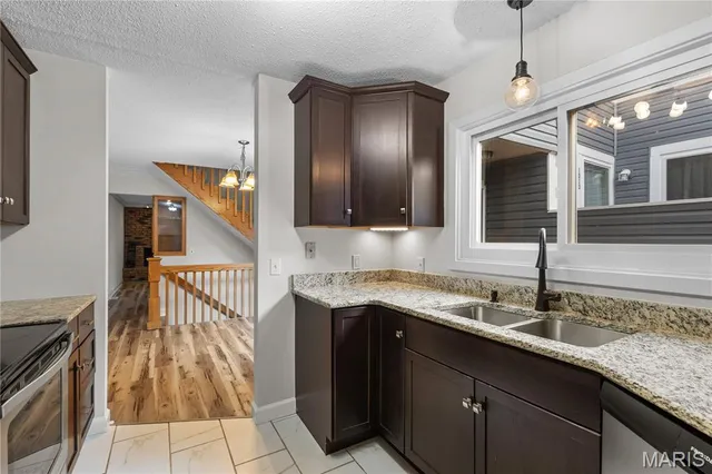 $299,000 | 1011 Fairways Drive, Lake St. Louis, MO 63367