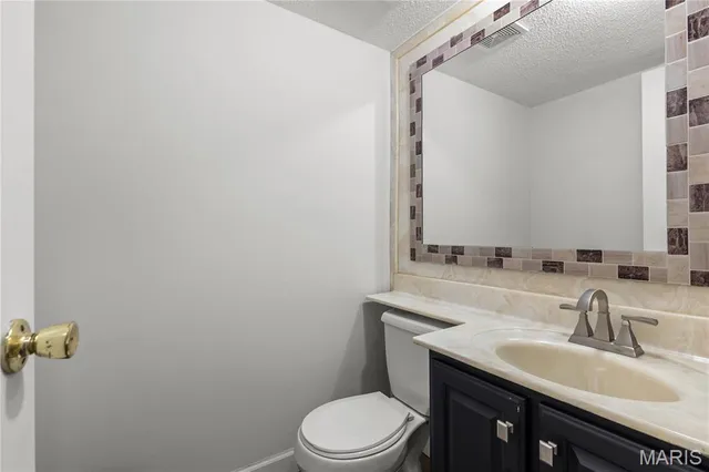 $299,000 | 1011 Fairways Drive, Lake St. Louis, MO 63367