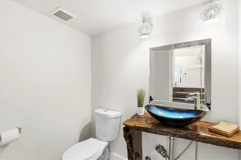 $339,000 | 543 Josephine Street, Dallas, TX 75246