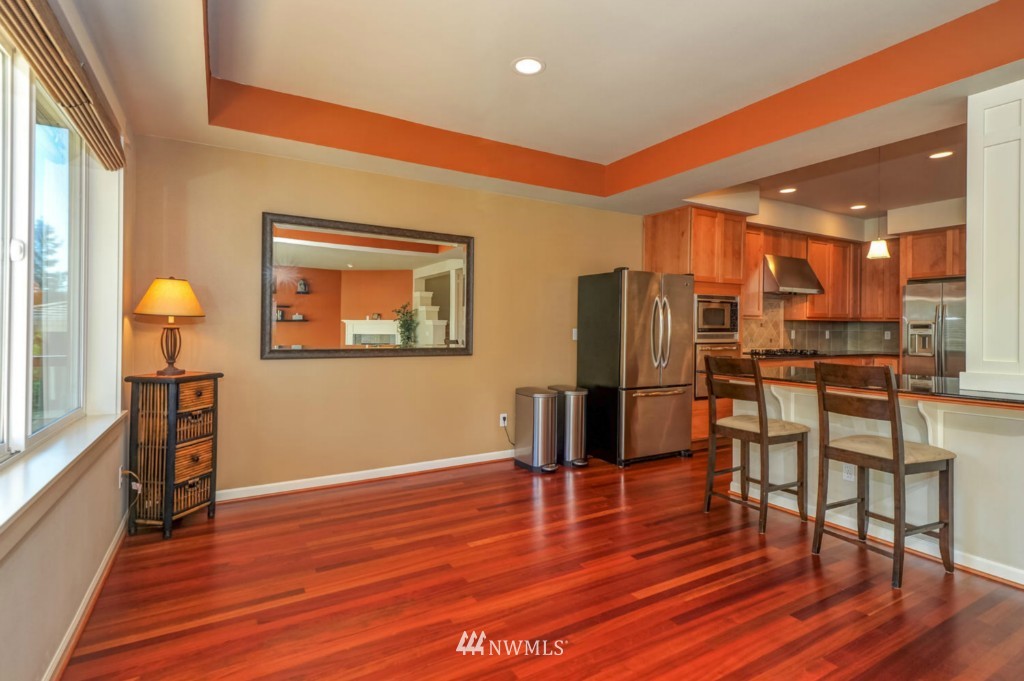 10317 Northeast 190th Street Bothell, WA 98011 - Photo 4 of 15 Gallery Image 4