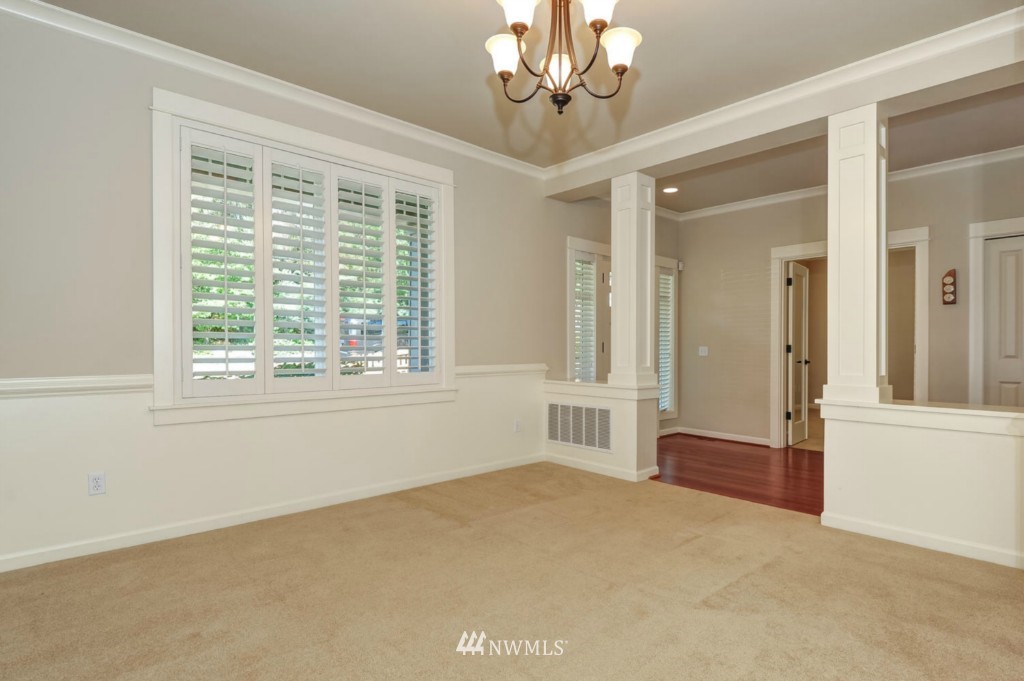 10317 Northeast 190th Street Bothell, WA 98011 - Photo 9 of 15 Gallery Image 9