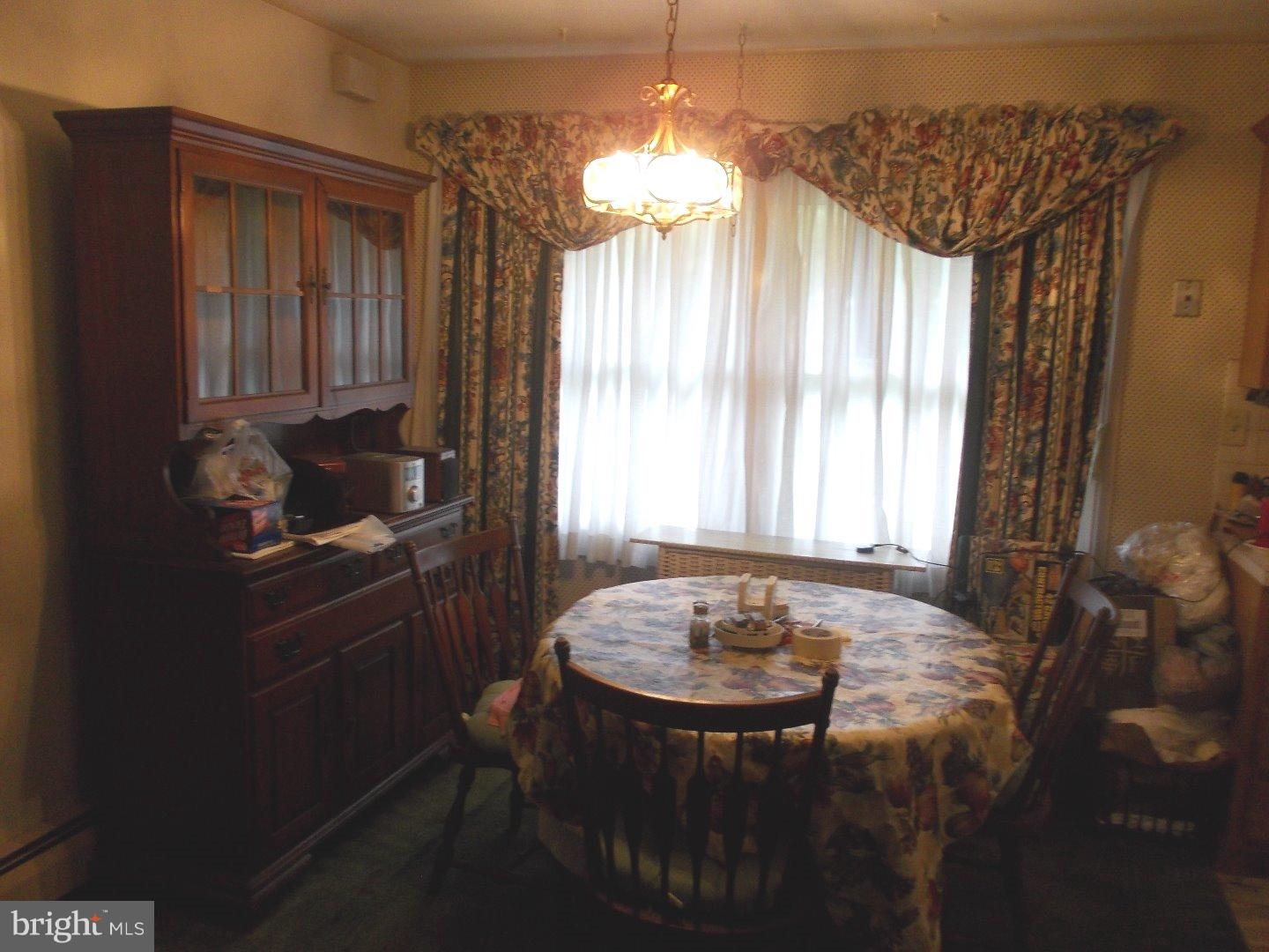 66 Candle Road Levittown, PA 19057 - Photo 5 of 13 Dining Room