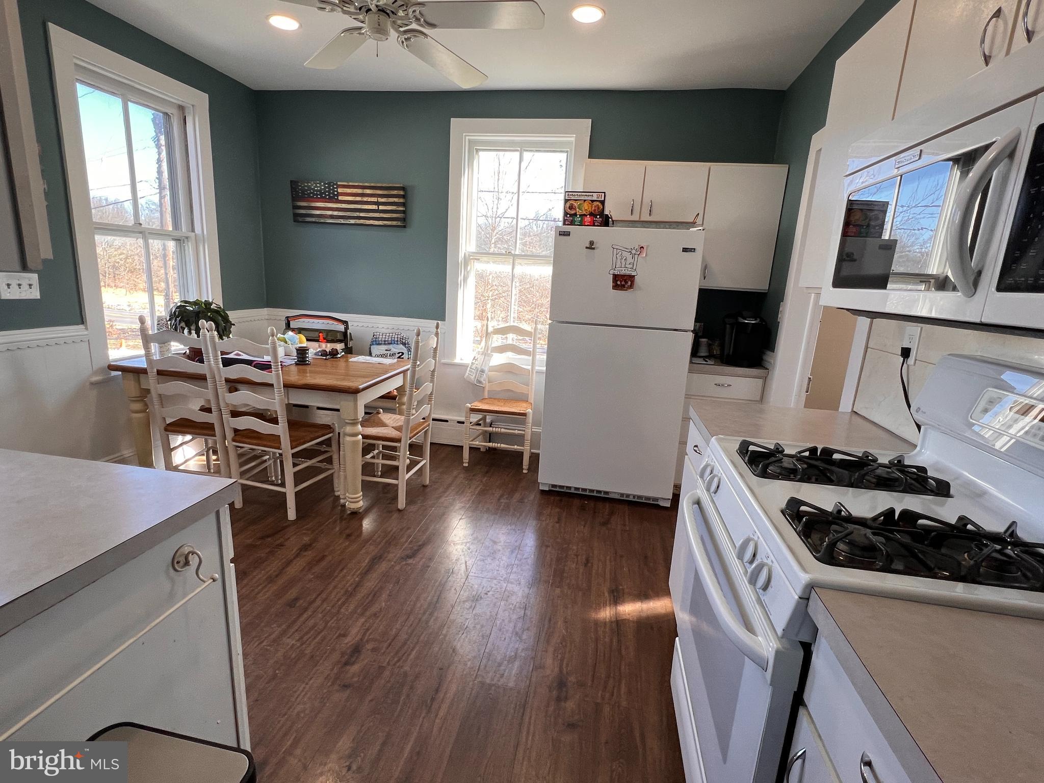 135 Blackwell Road Pennington, NJ 08534 - Photo 8 of 40