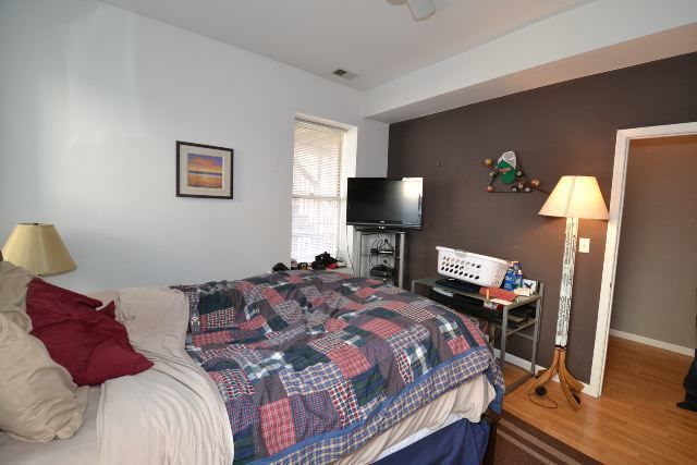 937 North Racine Avenue, Unit 2 Chicago, IL 60642 - Photo 9 of 17