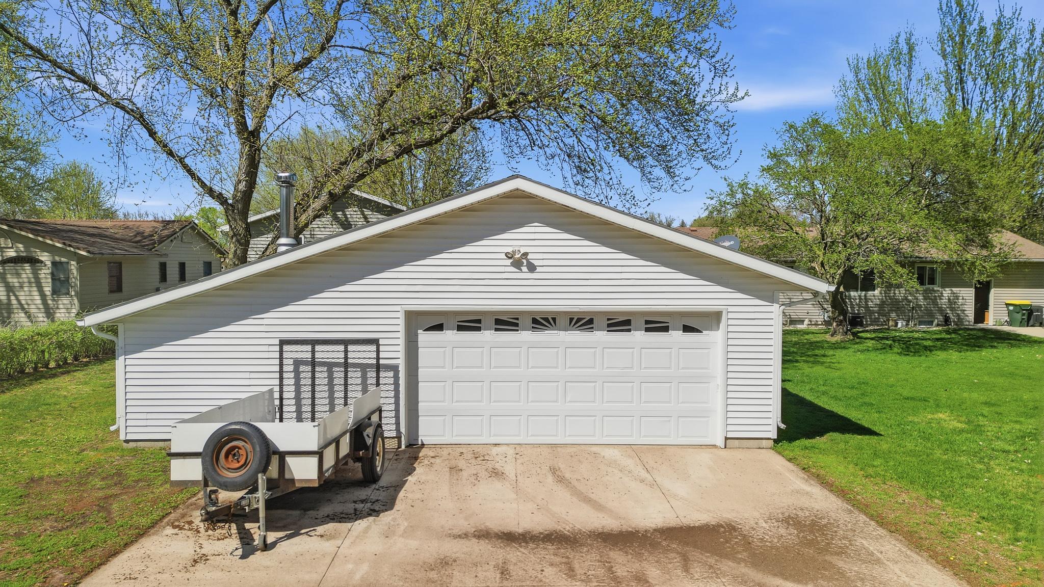802 1st Street Southwest Madelia, MN 56062 - Photo 26 of 29