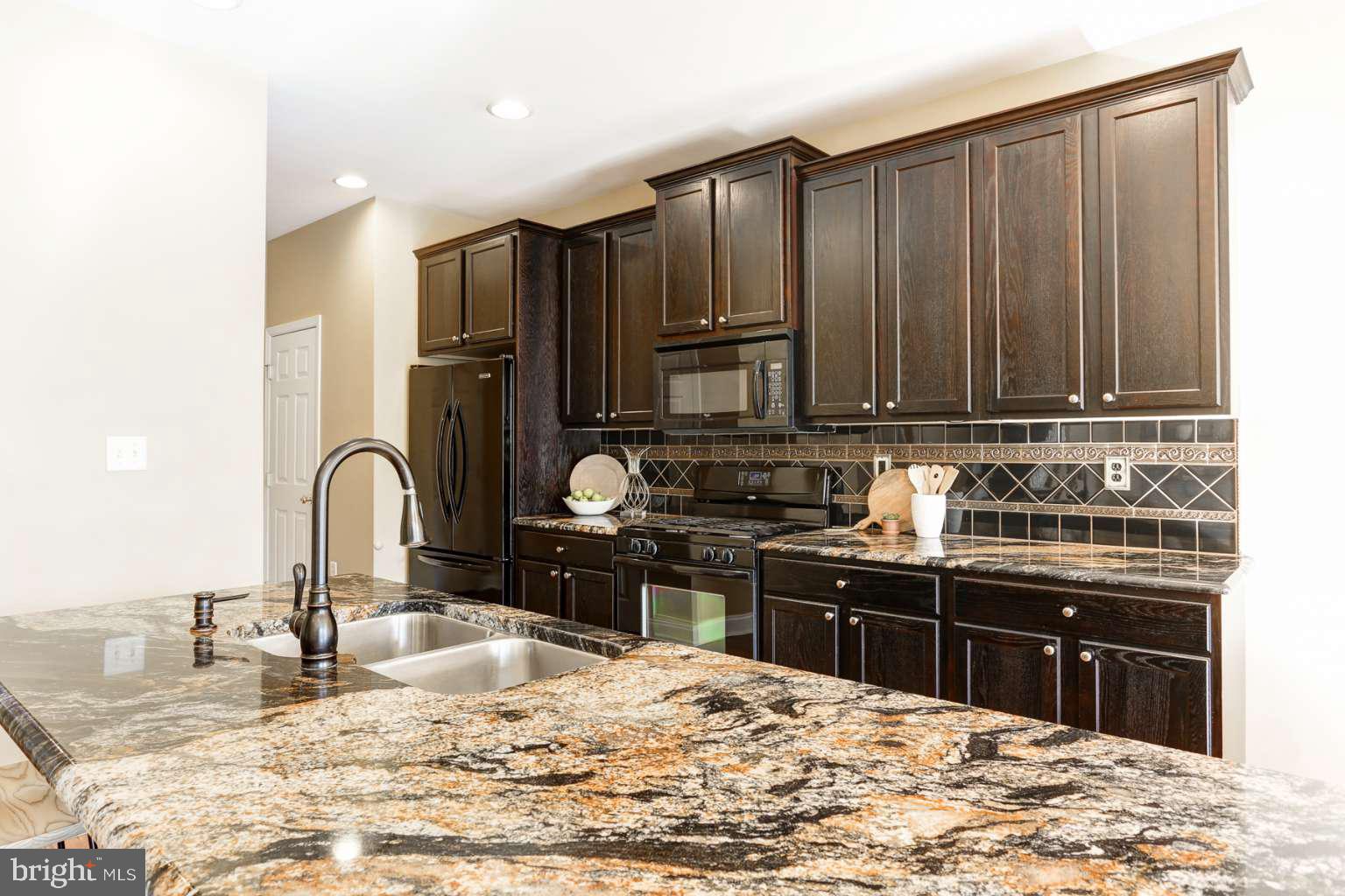674 Stoverdale Road Hummelstown, PA 17036 - Photo 8 of 25 Gallery Image 8