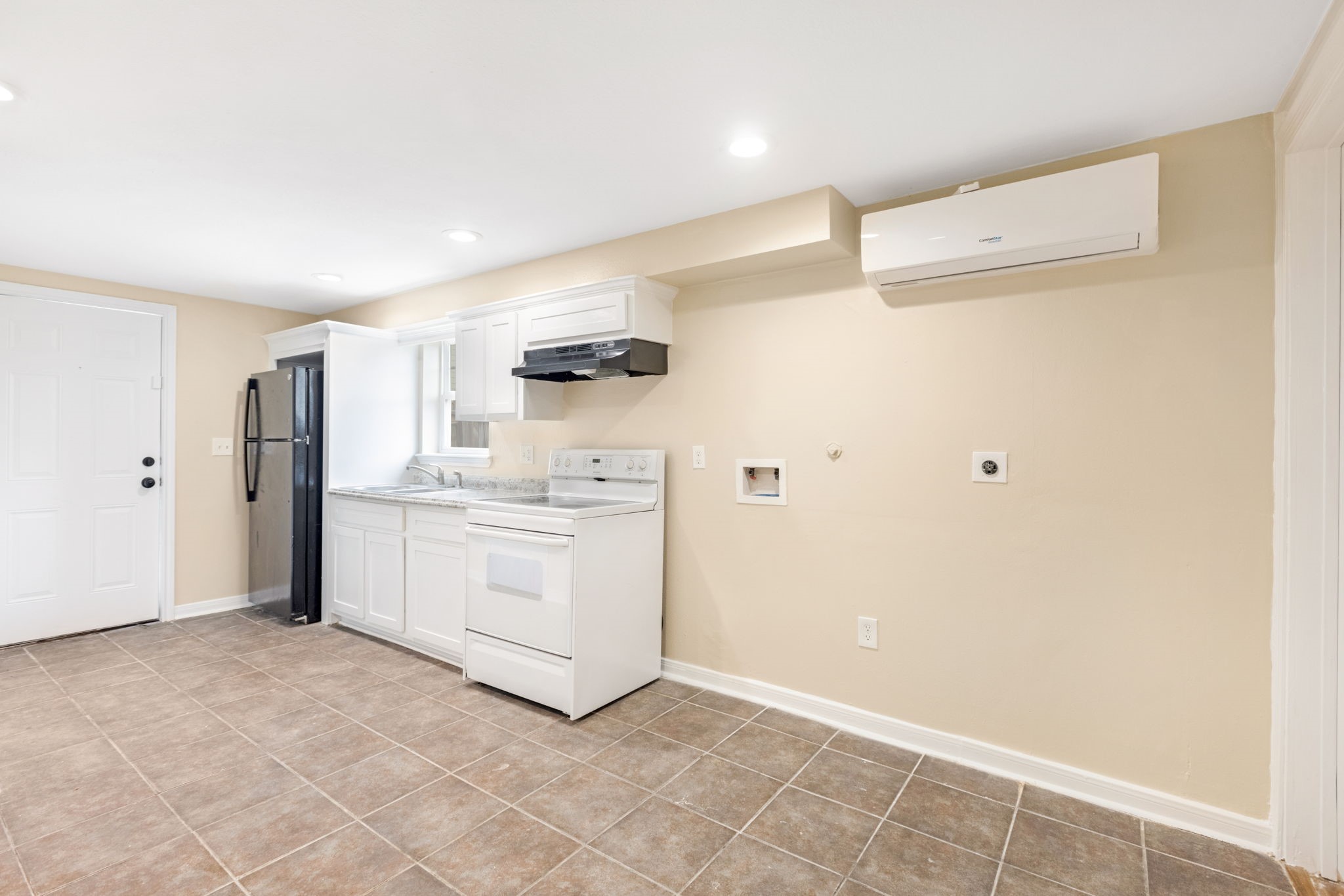 910 9th Street Galveston, TX 77550 - Photo 32 of 49 a room with storage and utility