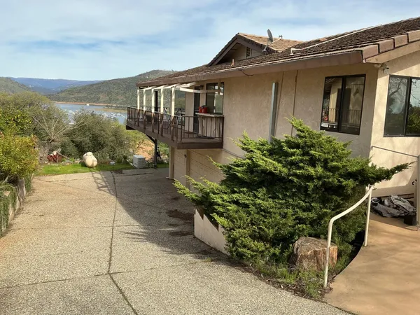 $525,000 | 5411 Royal Oaks Drive, Oroville, CA 95966