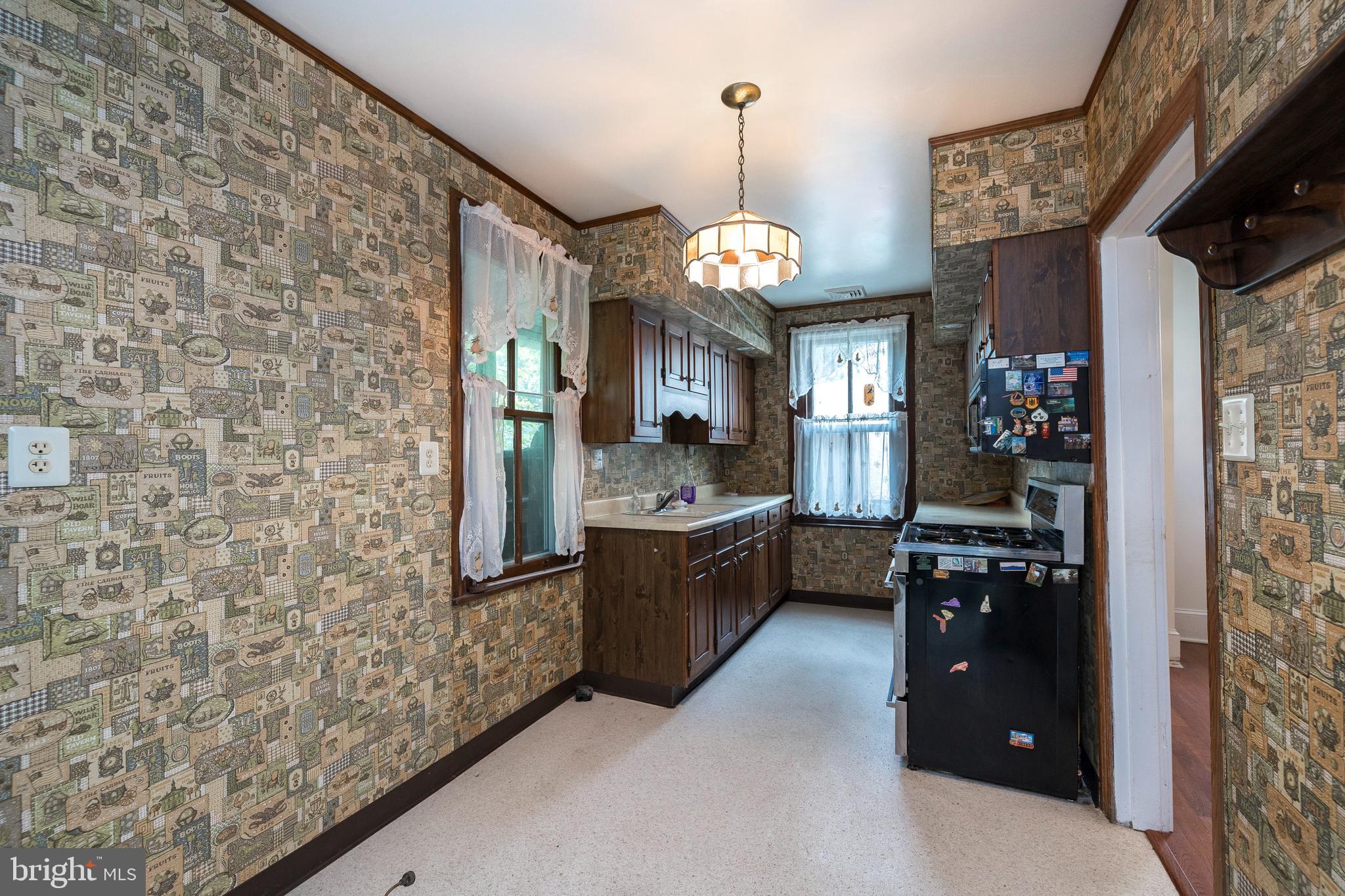 124 South Main Street Spring City, PA 19475 - Photo 11 of 34
