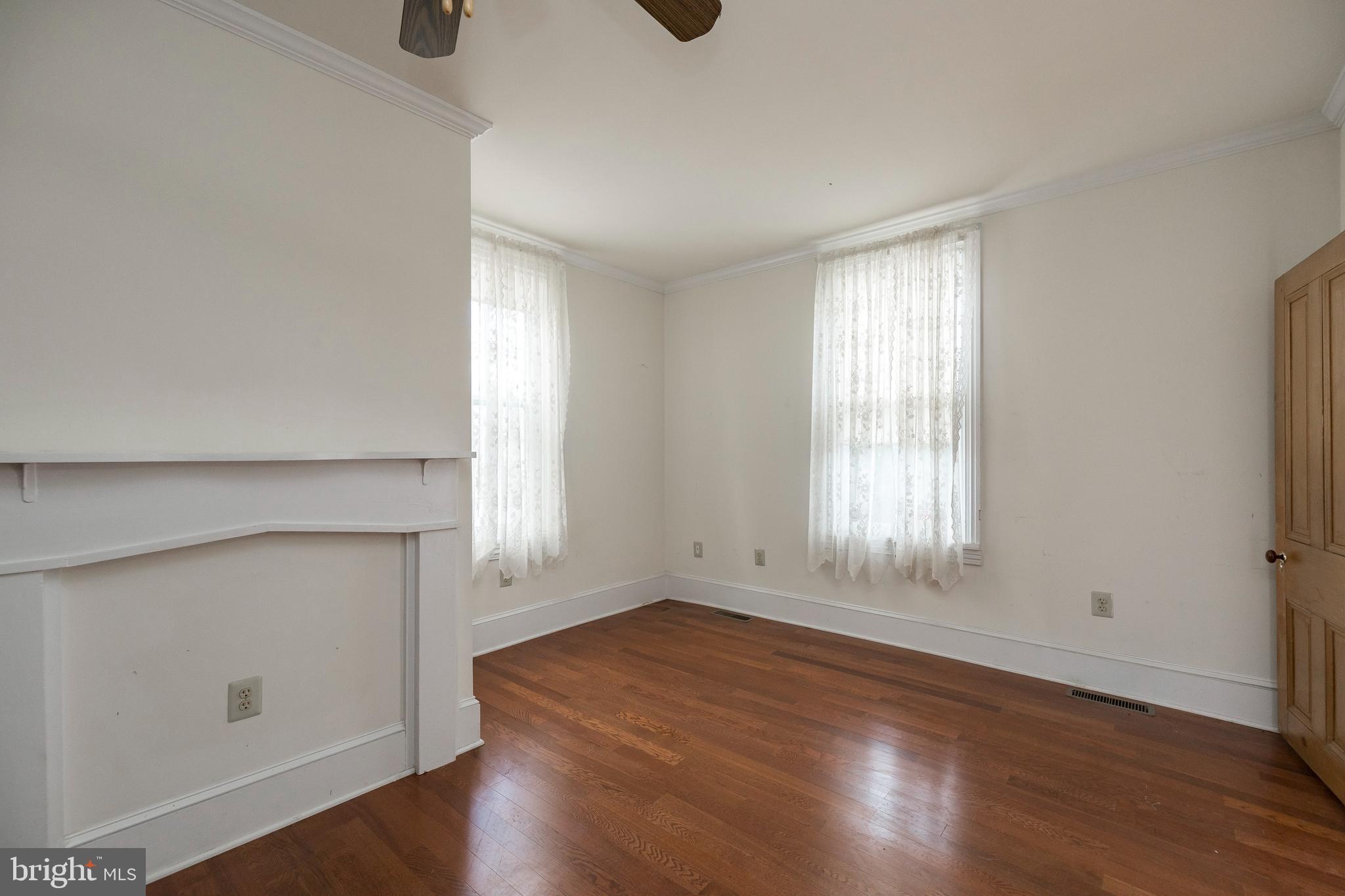 124 South Main Street Spring City, PA 19475 - Photo 2 of 34