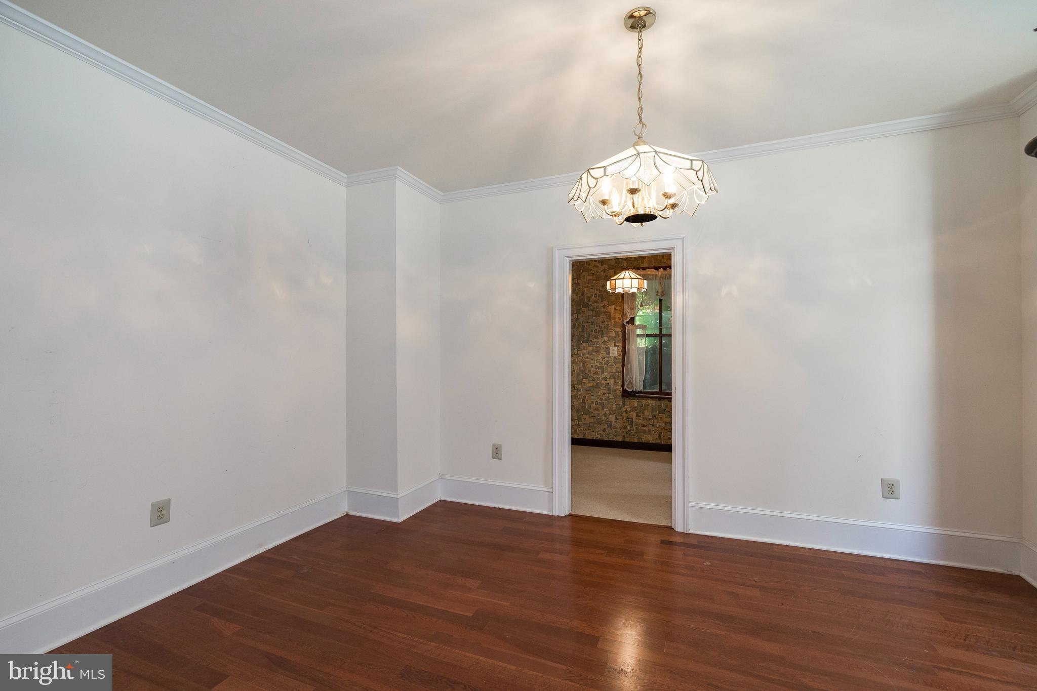 124 South Main Street Spring City, PA 19475 - Photo 5 of 34