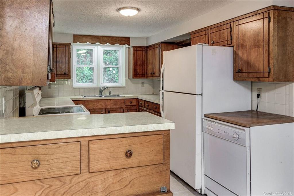 86 Carl Bowman Road Marshall, NC 28753 - Photo 14 of 29 Gallery Image 14