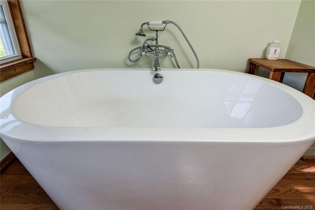 86 Carl Bowman Road Marshall, NC 28753 - Photo 20 of 29 Gallery Image 20