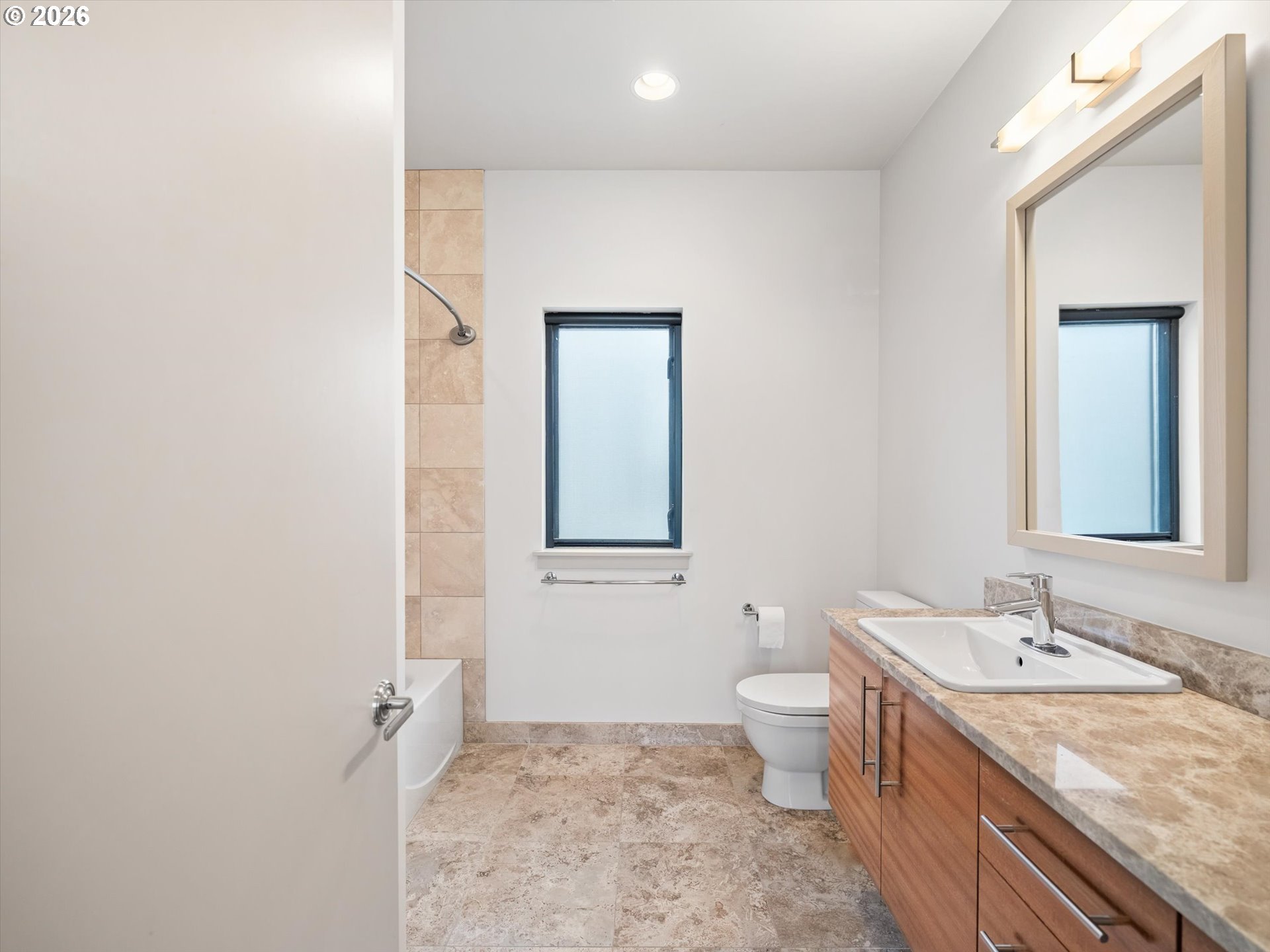 1742 Northwest Riverscape Street, Unit 1742 Portland, OR 97209 - Photo 21 of 31 Gallery Image 21