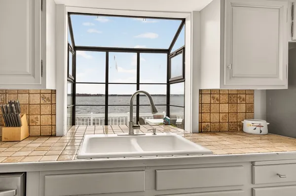 $949,000 | 112 Hiatt Street, Fall River, MA 02721