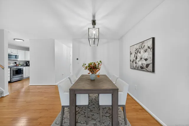 $329,000 | 30 Larkspur Drive, Unit 30, Cromwell, CT 06416