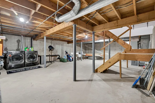 $329,000 | 30 Larkspur Drive, Unit 30, Cromwell, CT 06416