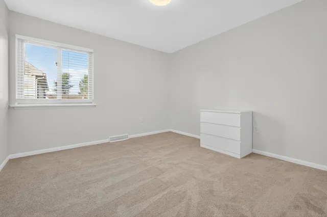 $329,000 | 30 Larkspur Drive, Unit 30, Cromwell, CT 06416