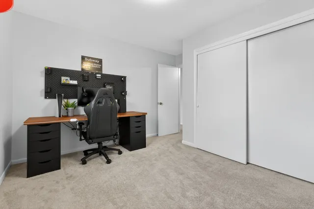 $329,000 | 30 Larkspur Drive, Unit 30, Cromwell, CT 06416