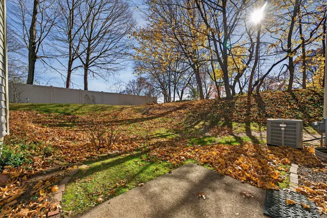 $329,000 | 30 Larkspur Drive, Unit 30, Cromwell, CT 06416