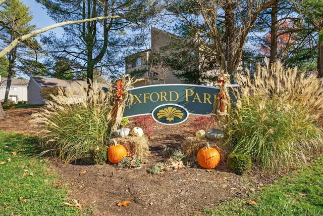 $329,000 | 30 Larkspur Drive, Unit 30, Cromwell, CT 06416