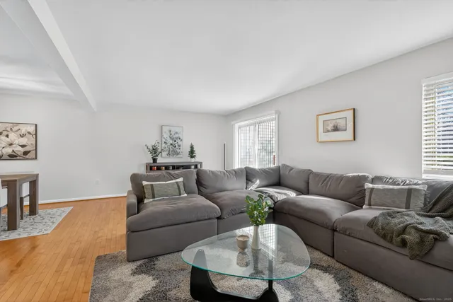 $329,000 | 30 Larkspur Drive, Unit 30, Cromwell, CT 06416