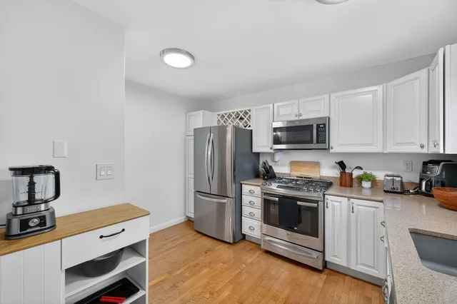 $329,000 | 30 Larkspur Drive, Unit 30, Cromwell, CT 06416